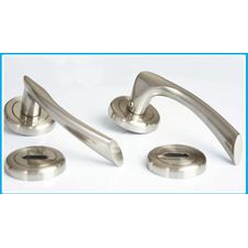 TREVI LEVER ON ROSE DOOR SET WITH ESCHUCHEON SET ONLY (COMPLETE)